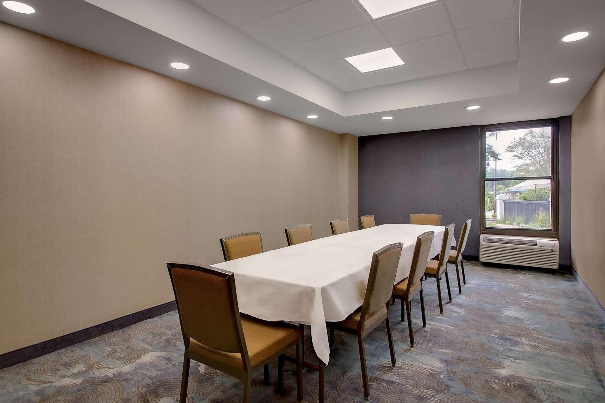 Hampton Inn Birmingham-Colonnade 280 Exterior photo