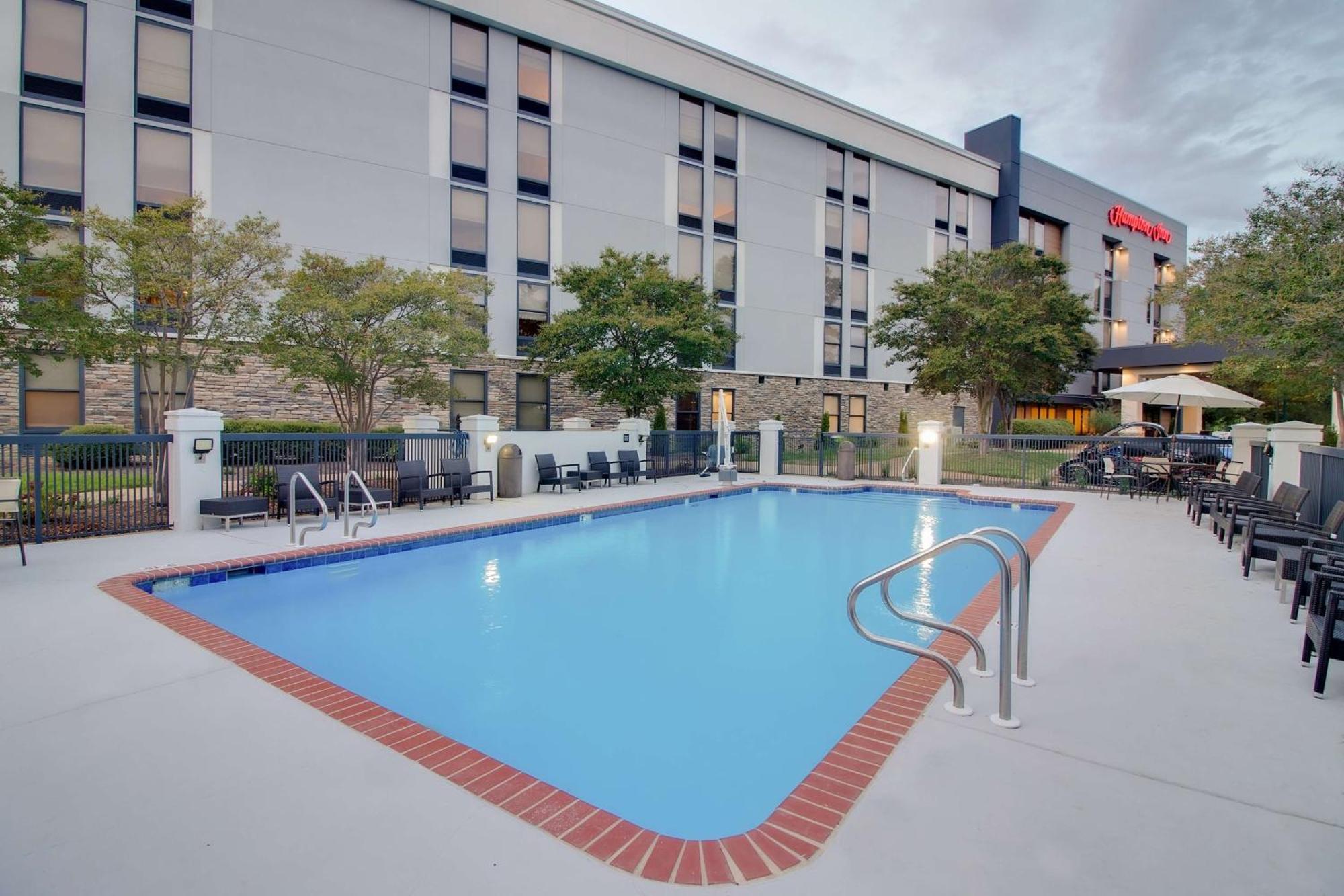 Hampton Inn Birmingham-Colonnade 280 Exterior photo