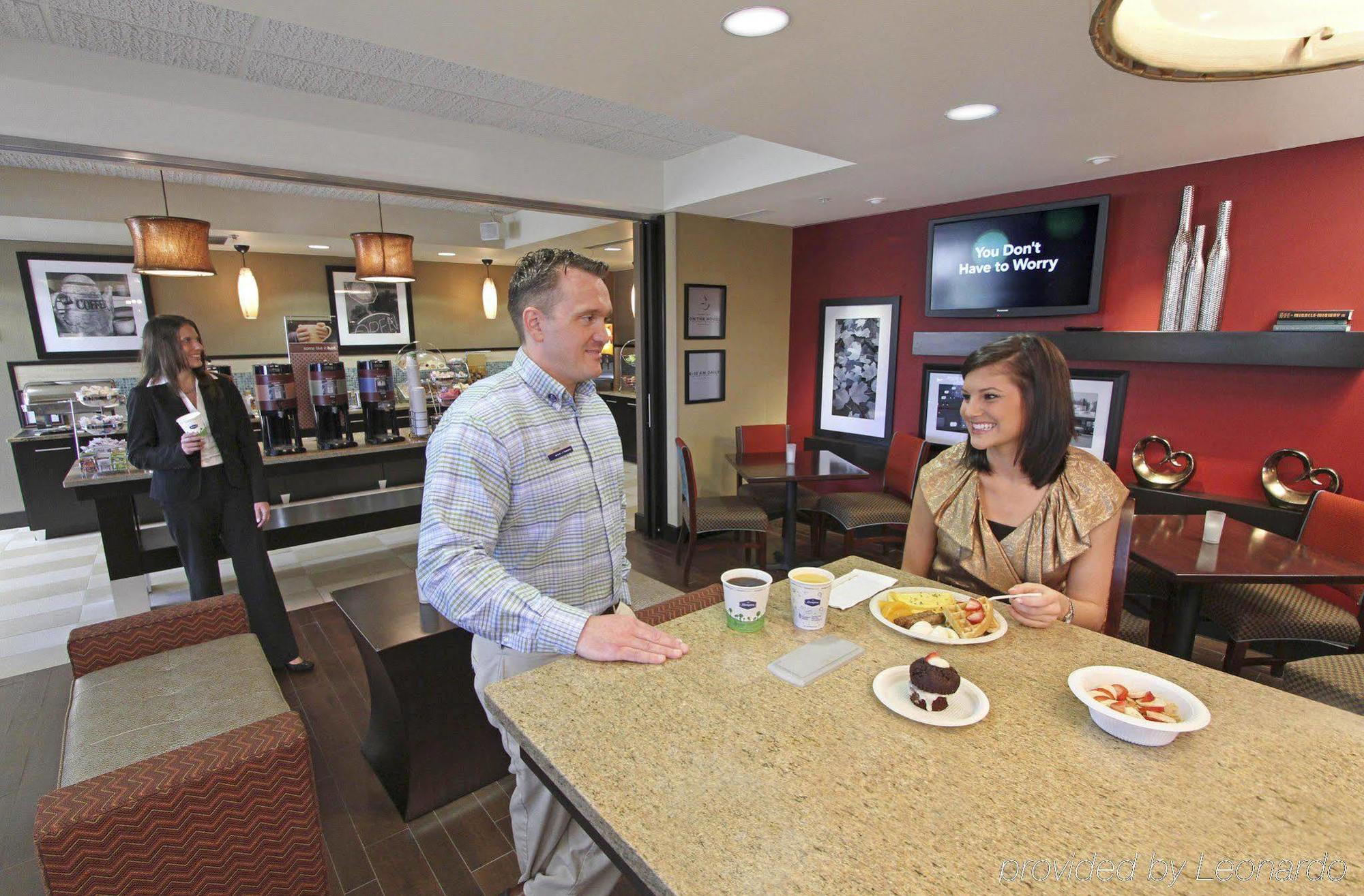 Hampton Inn Birmingham-Colonnade 280 Restaurant photo